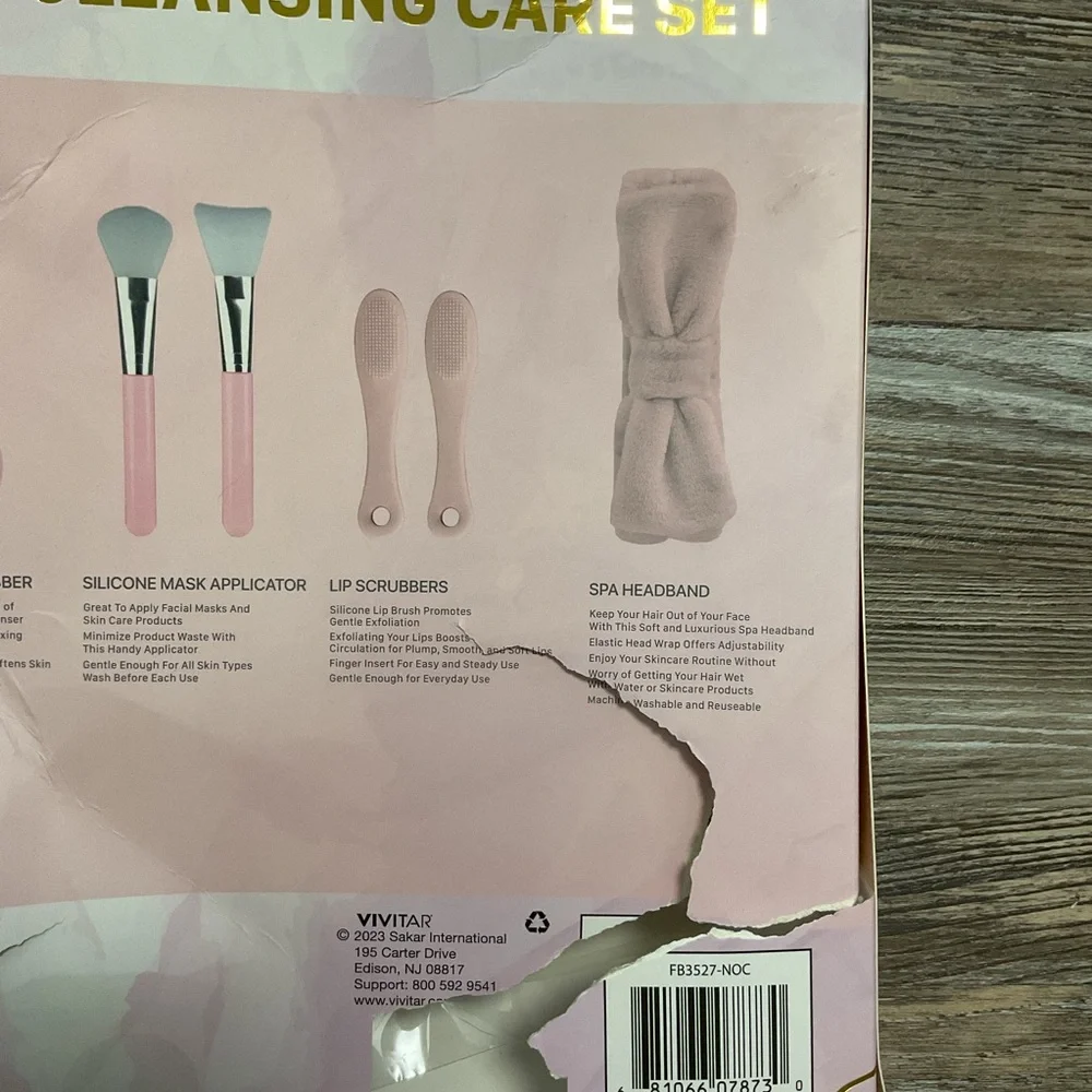 VIVASPA Complete Facial Cleansing Care Set NWT